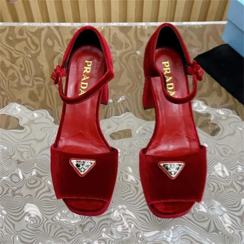 Women Velvet Heel Pump