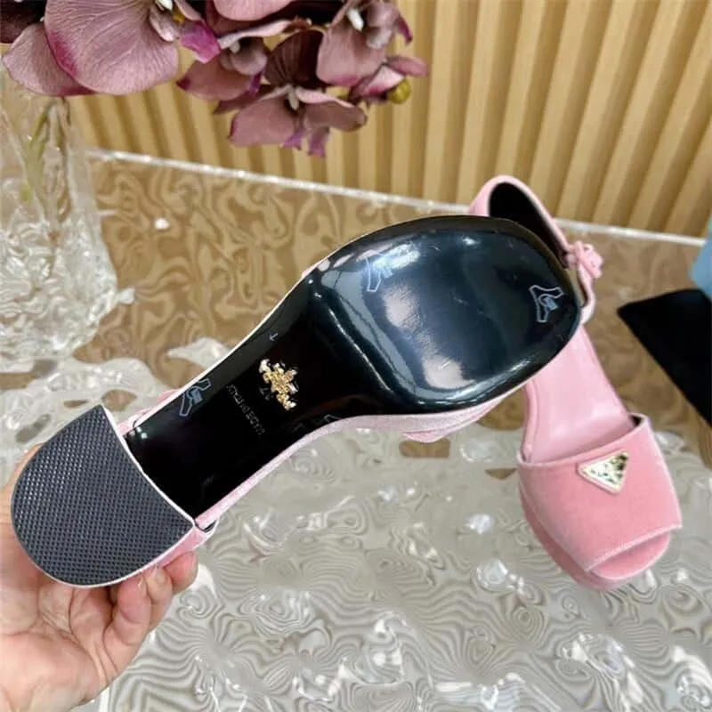 Women Velvet Heel Pump