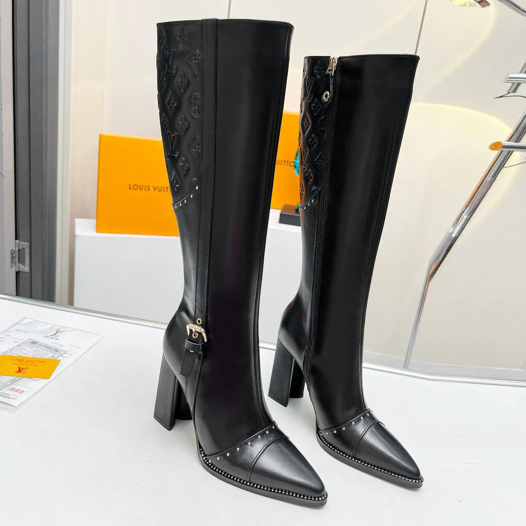 Autumn and Winter Fashion Versatile 9cm Long Boots