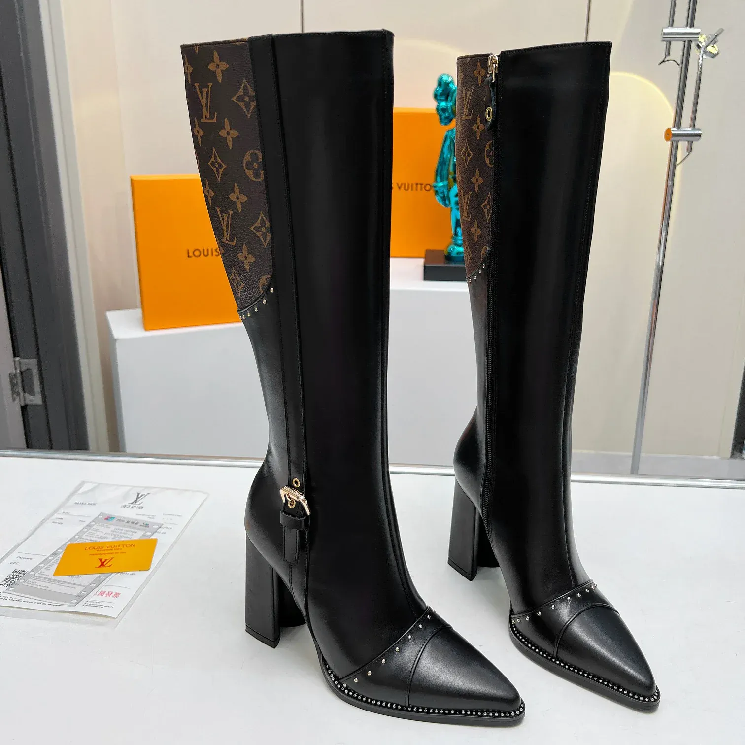 Autumn and Winter Fashion Versatile 9cm Long Boots
