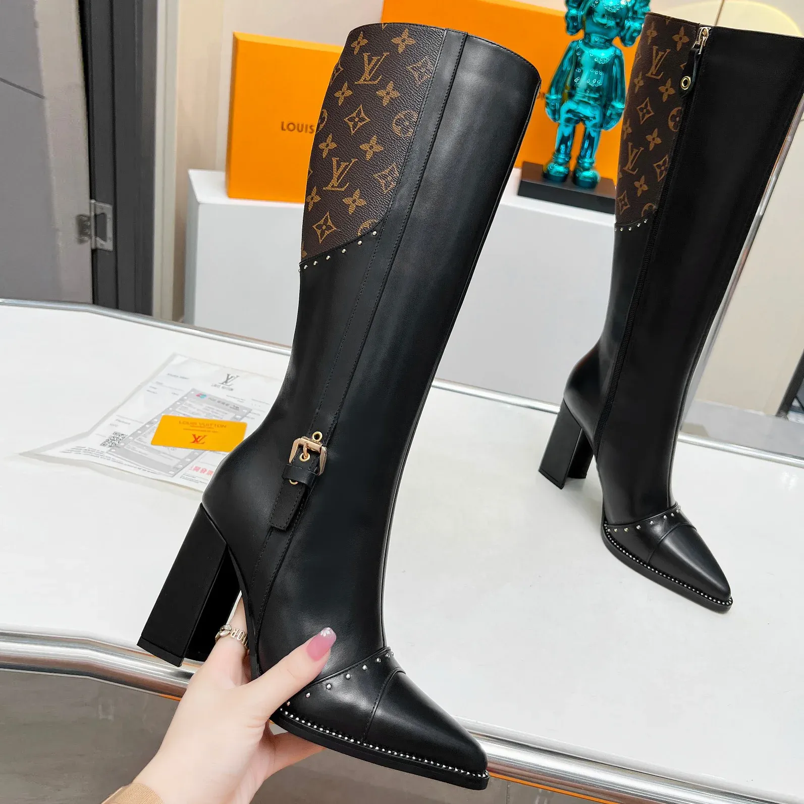Autumn and Winter Fashion Versatile 9cm Long Boots