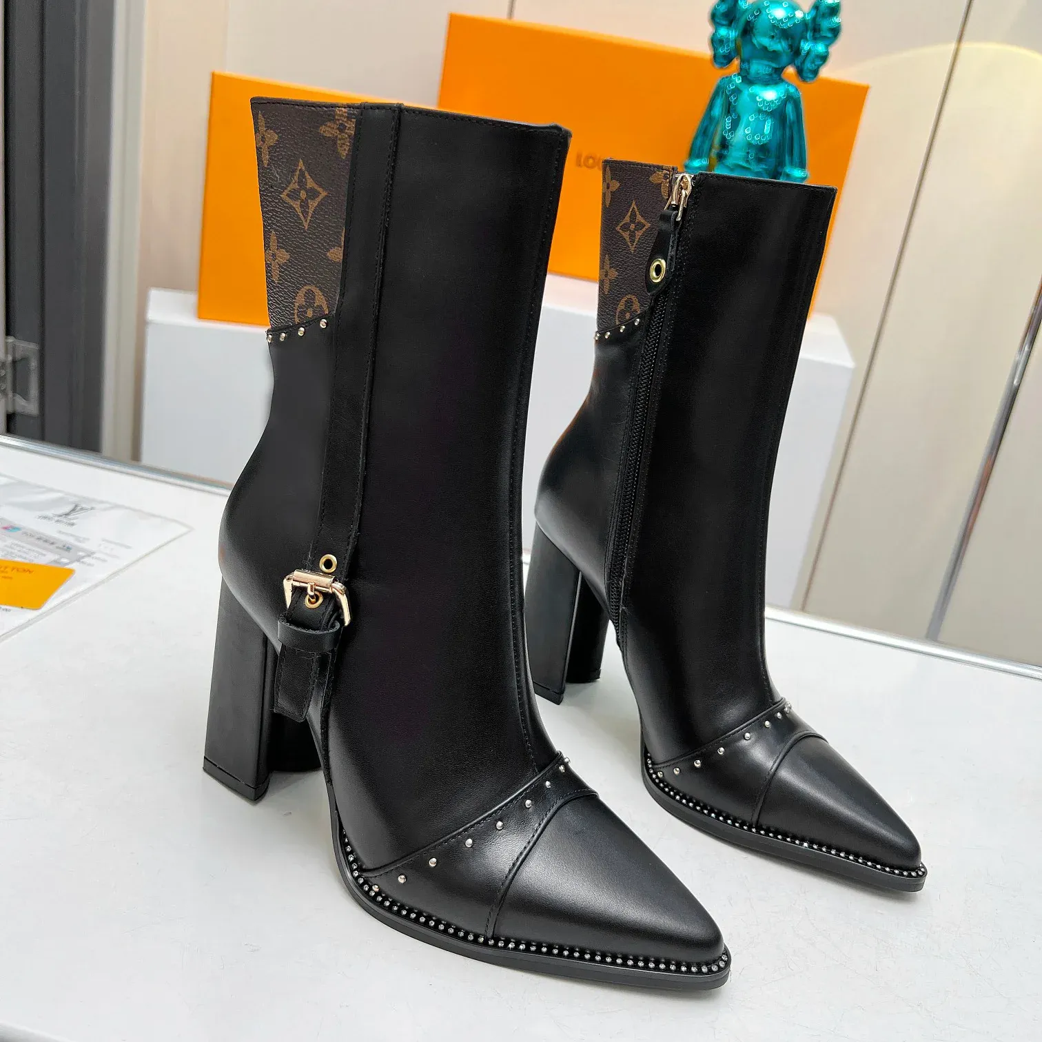 Autumn and Winter Fashion Short Boots