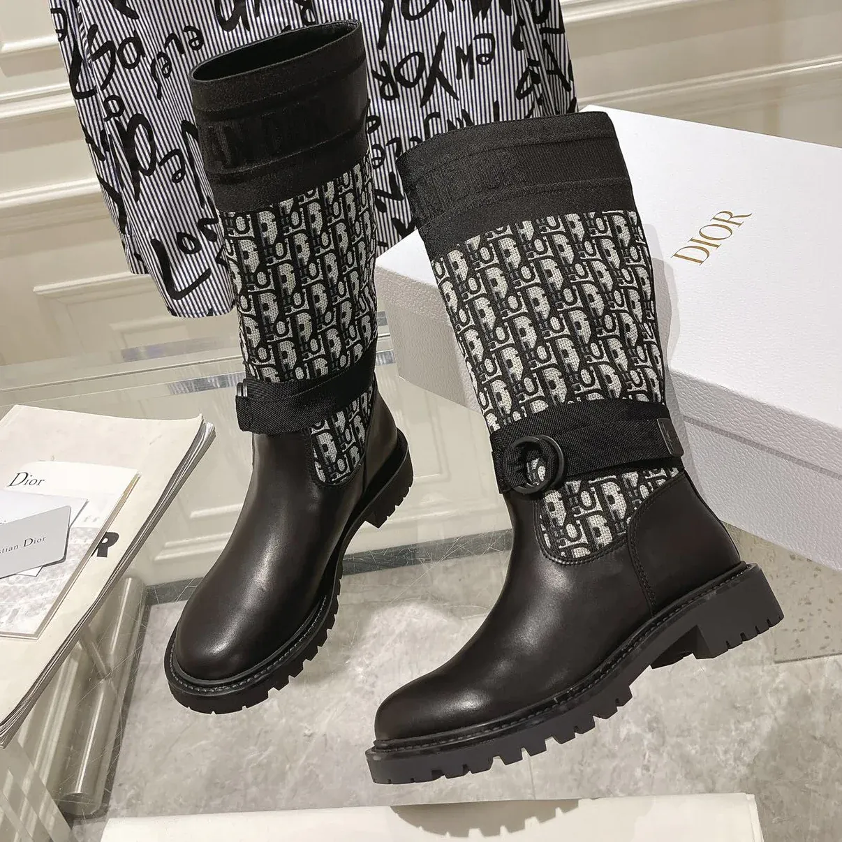 New fashionable vintage high boots with floral patterns