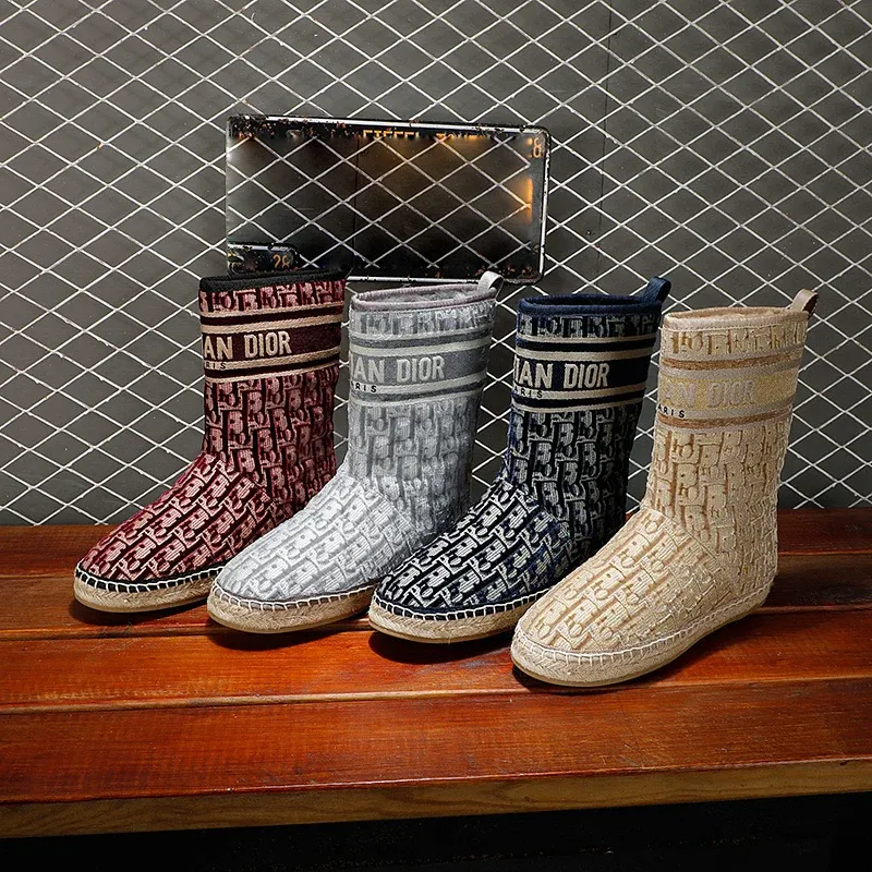 New Fashionable Snow Boots