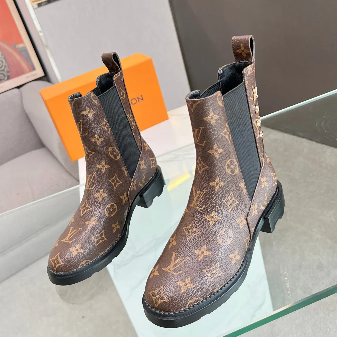 Women's Fashion Casual Leather Boots