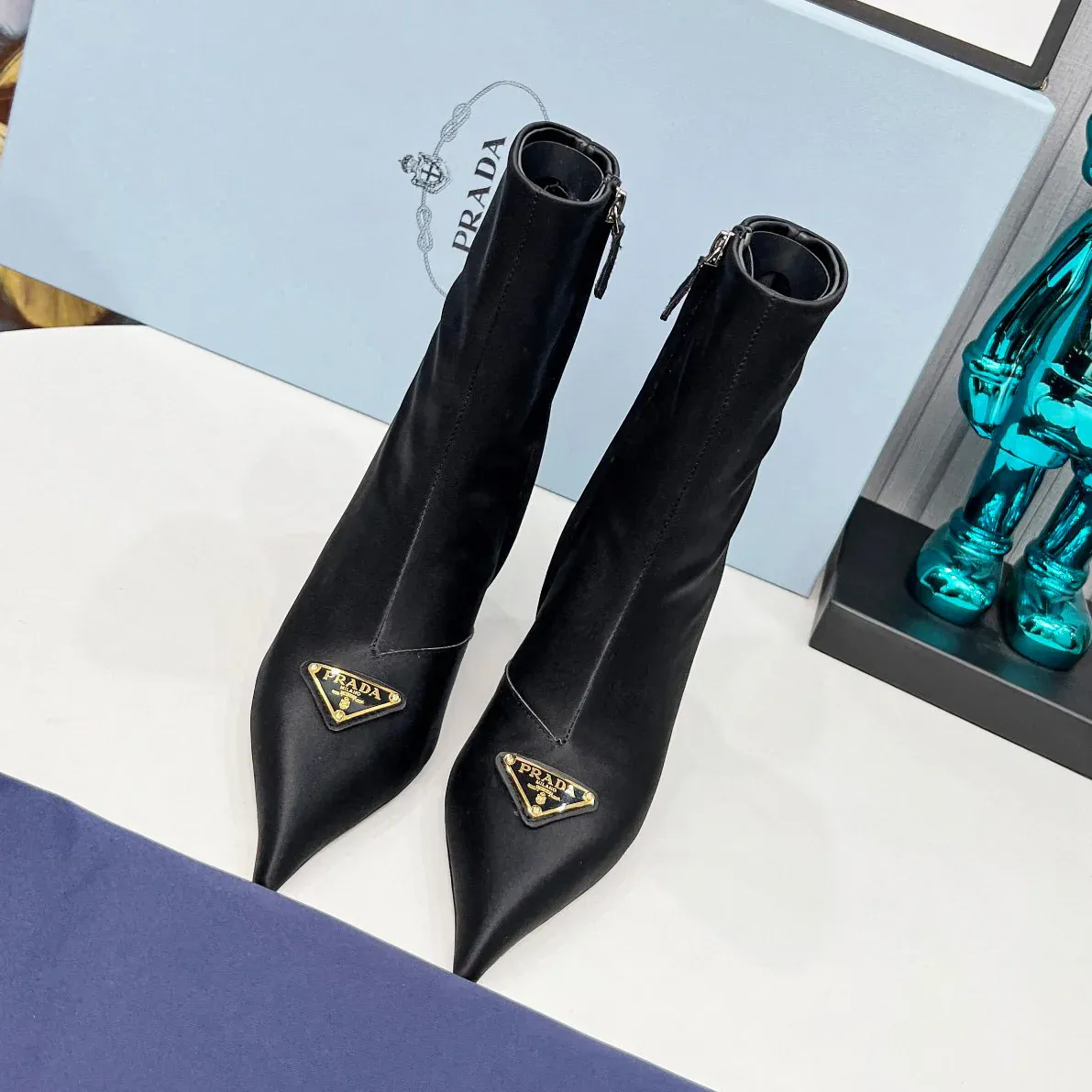 New Fashionable Thin Heel Pointed Short Boots