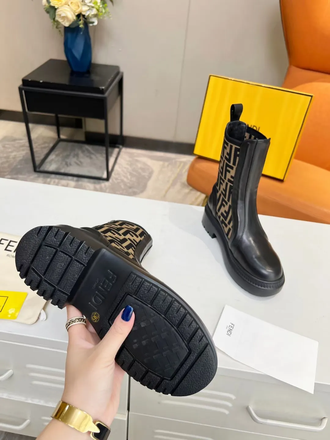 F Flying Woven Stitching Fashionable Martin Boots