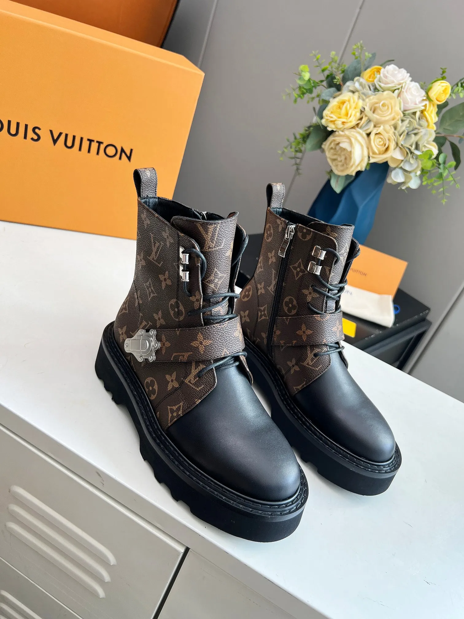 Beaubourg Chelsea Luxury Boots