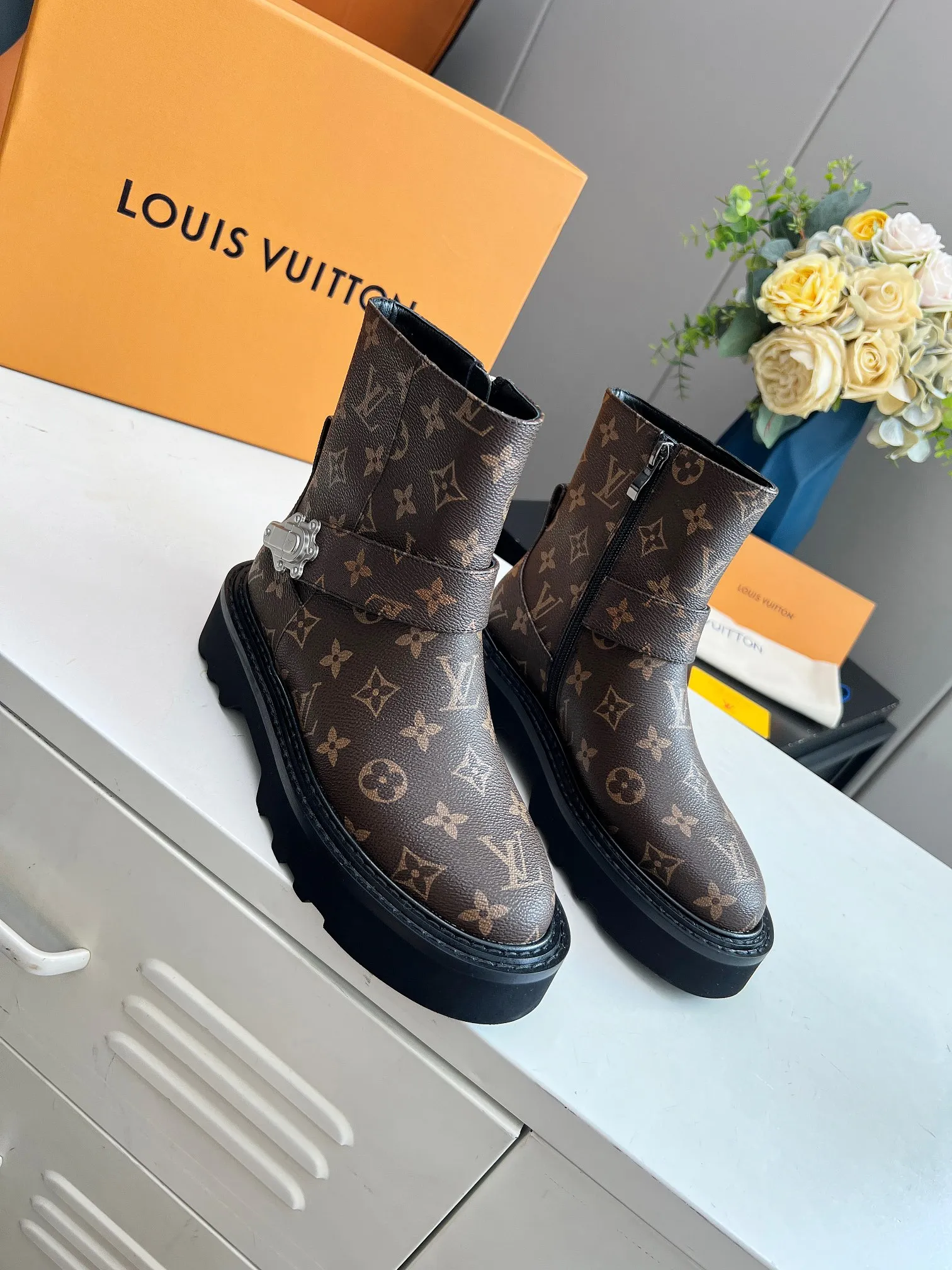 Beaubourg Chelsea Luxury Boots