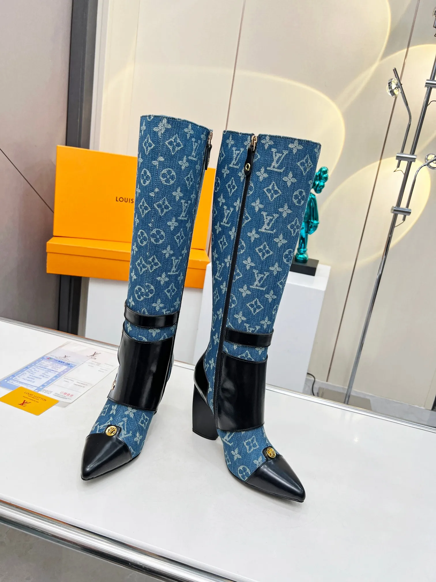 Fall/Winter LV Paris Fashion Week catwalk boots