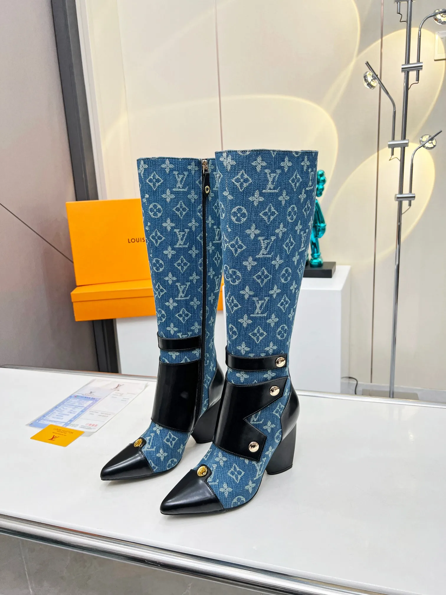 Fall/Winter LV Paris Fashion Week catwalk boots