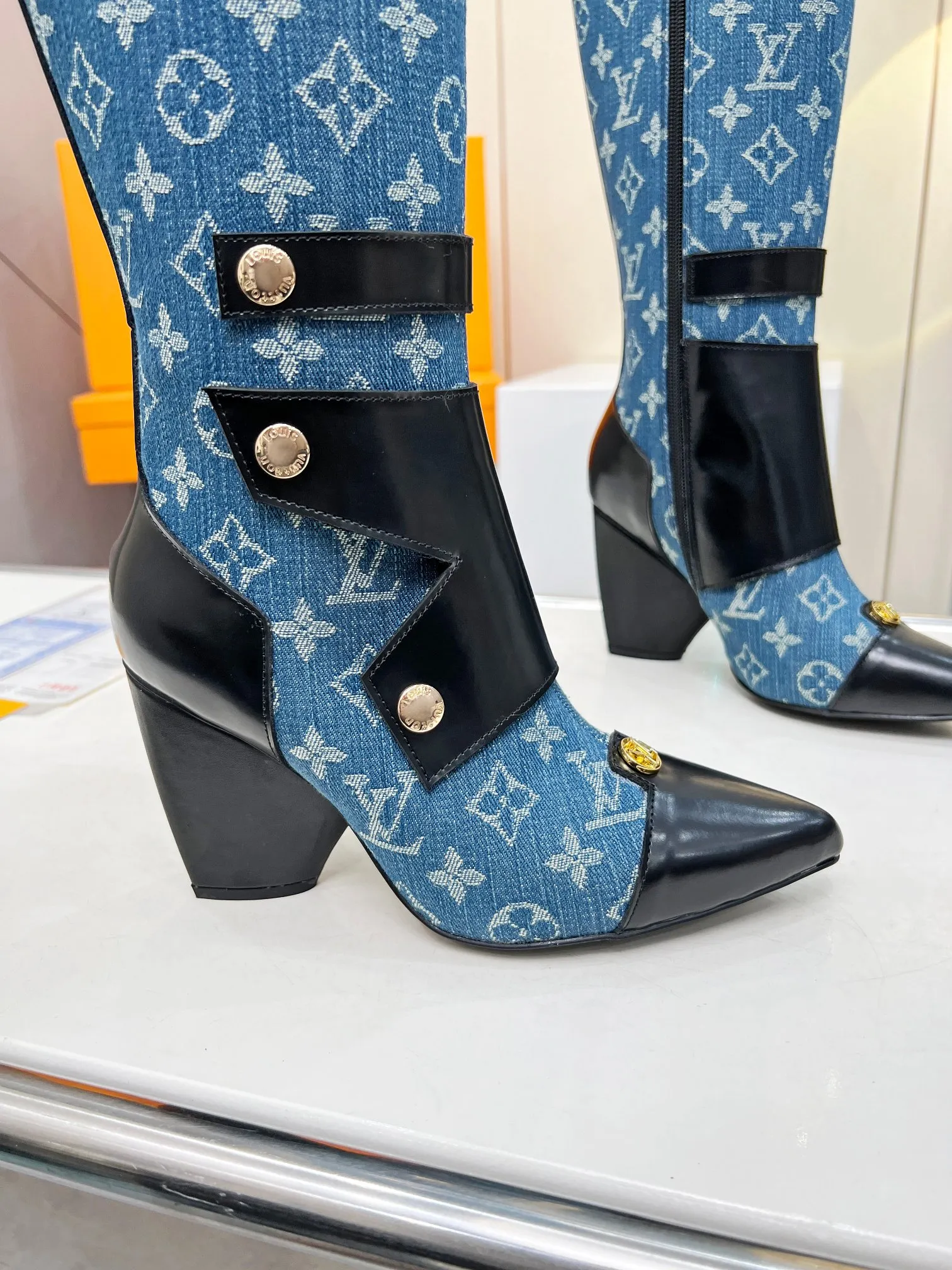 Fall/Winter LV Paris Fashion Week catwalk boots