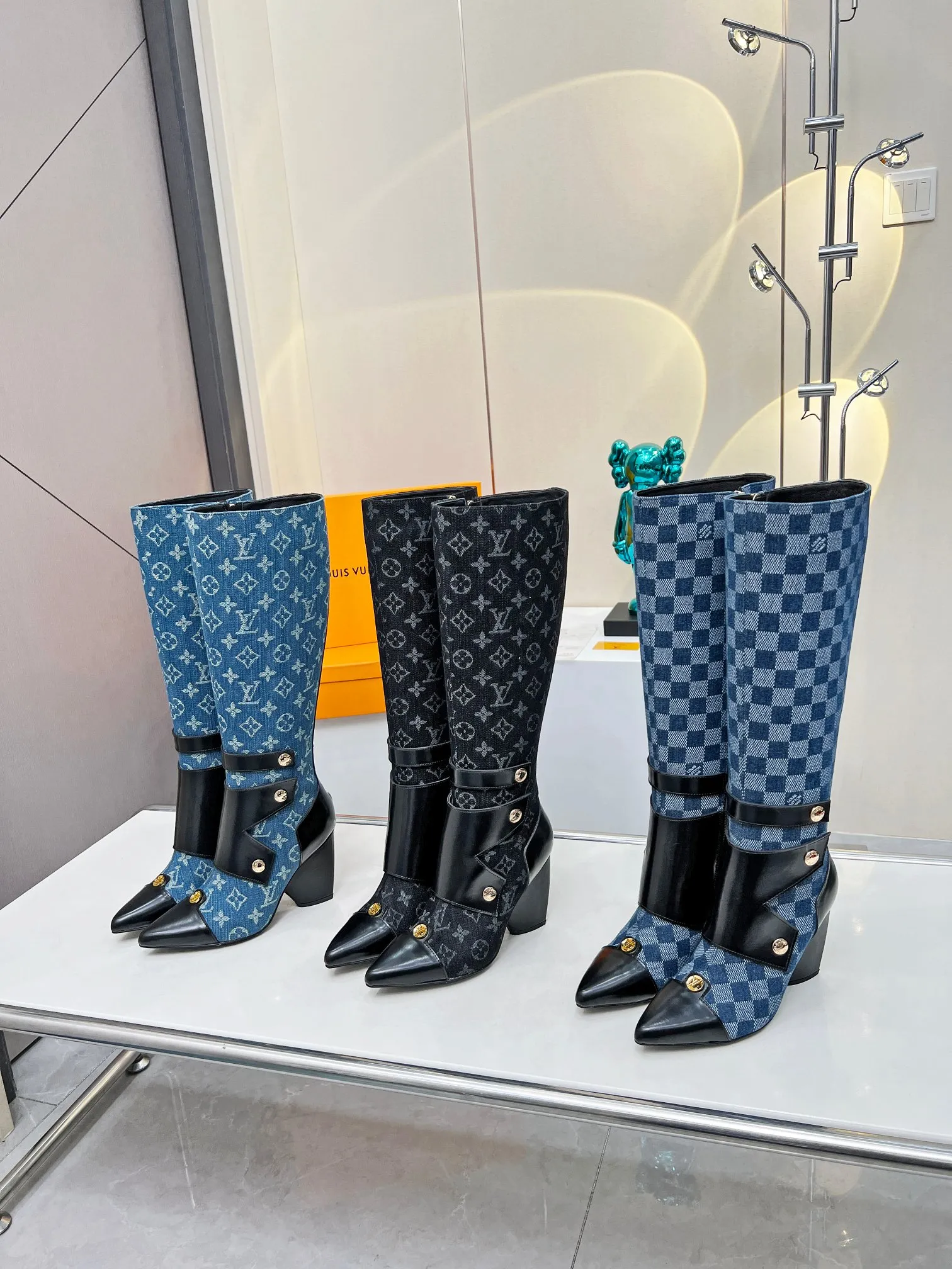 Fall/Winter LV Paris Fashion Week catwalk boots