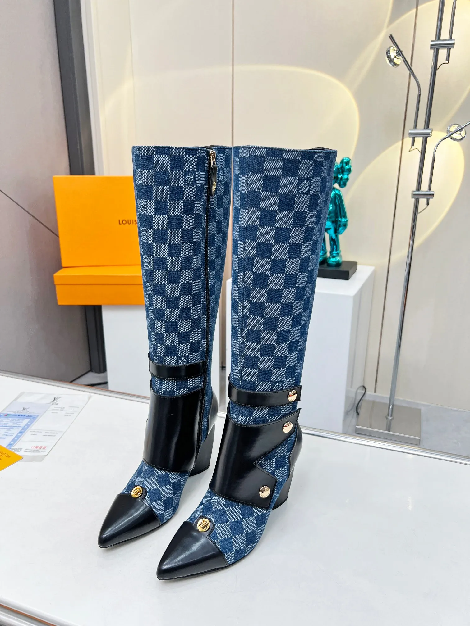 Fall/Winter LV Paris Fashion Week catwalk boots
