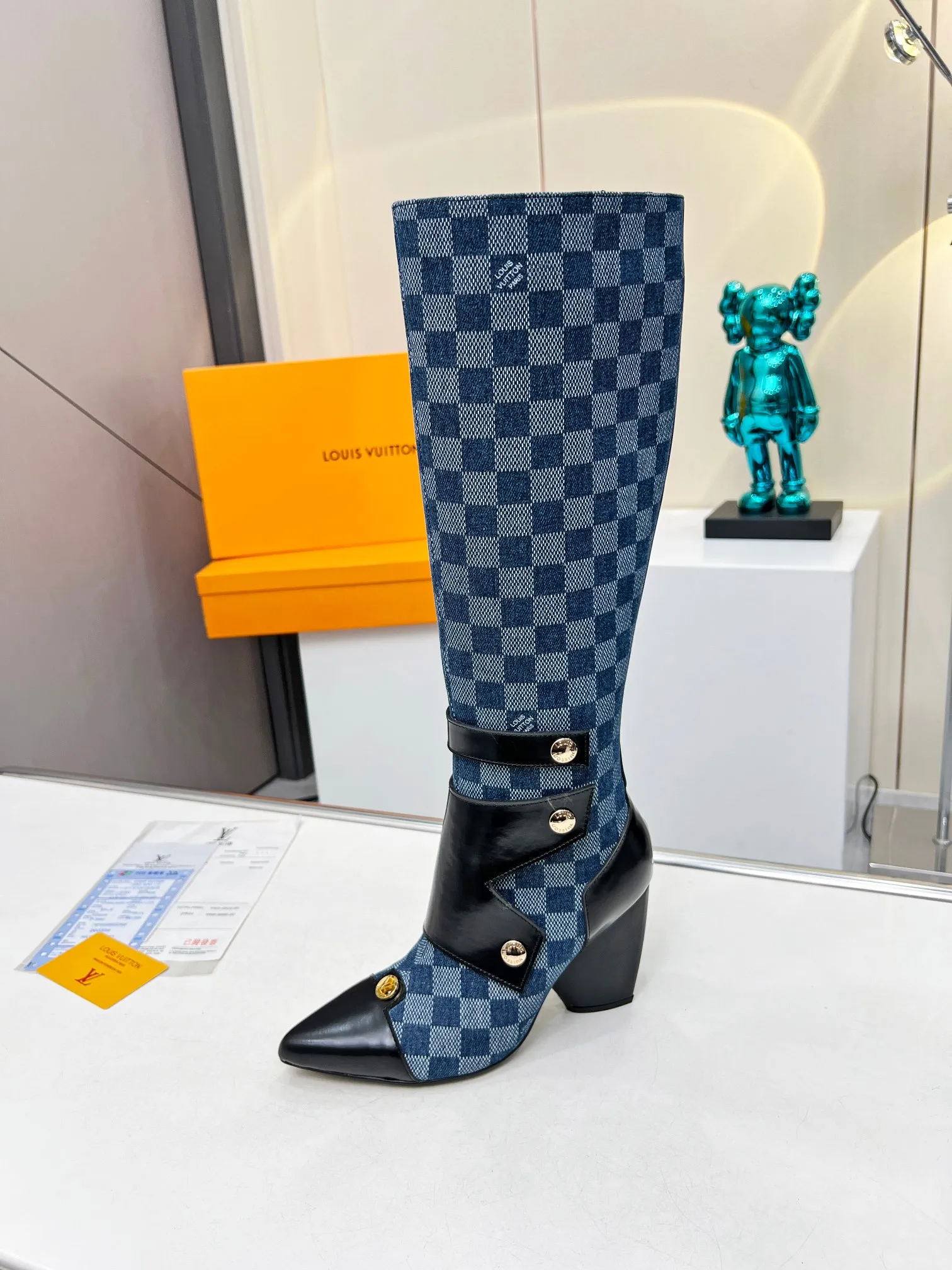 Fall/Winter LV Paris Fashion Week catwalk boots