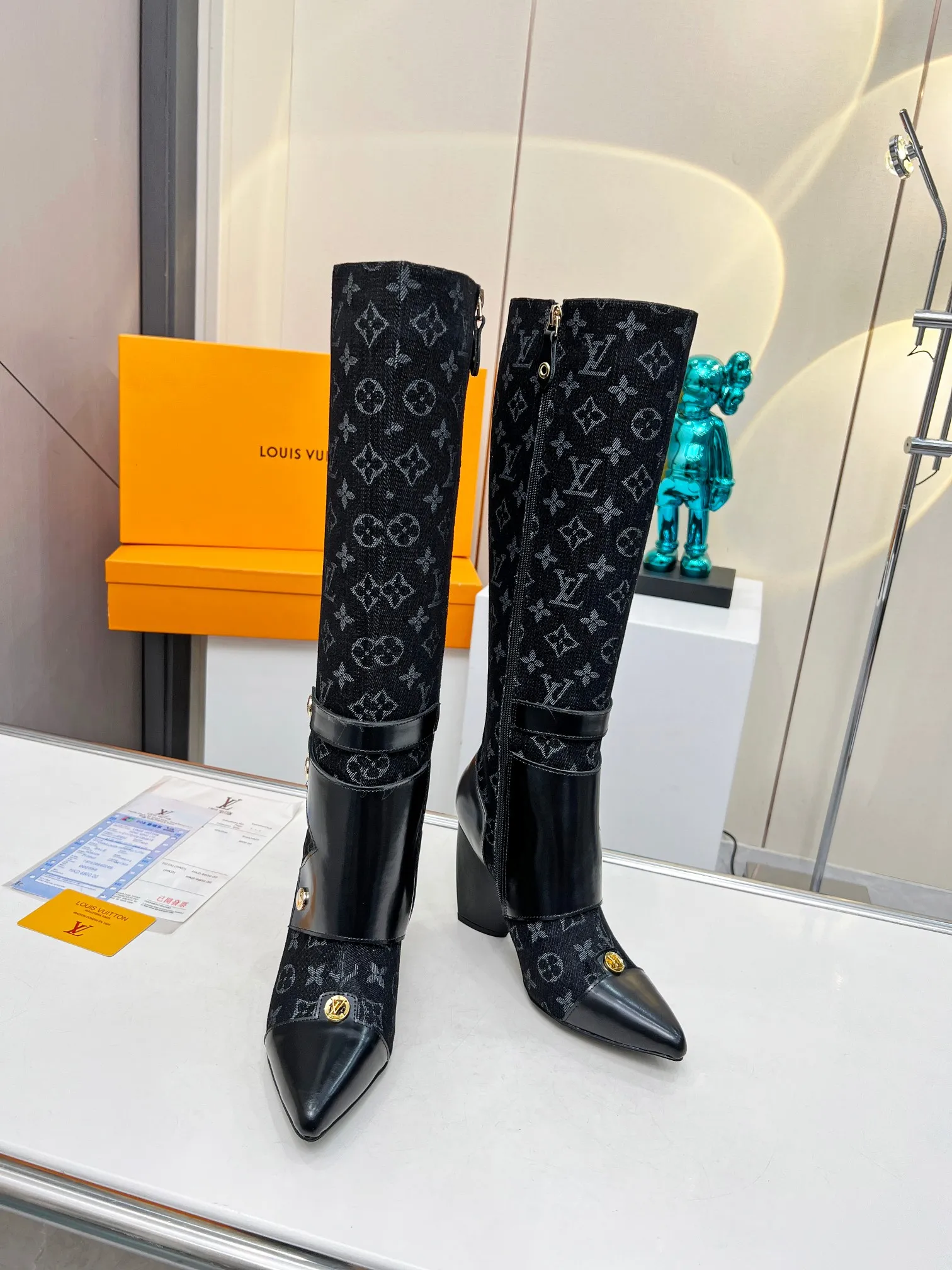 Fall/Winter LV Paris Fashion Week catwalk boots