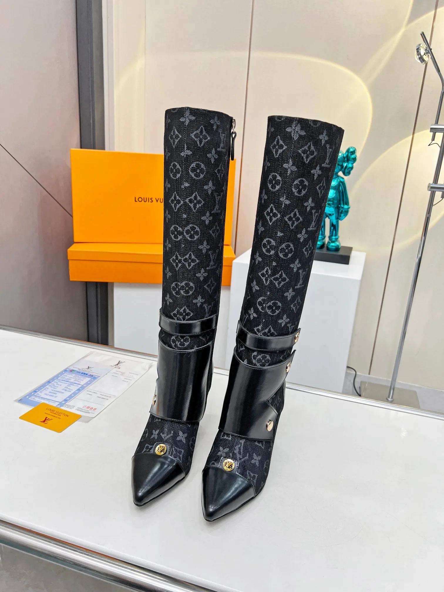 Fall/Winter LV Paris Fashion Week catwalk boots