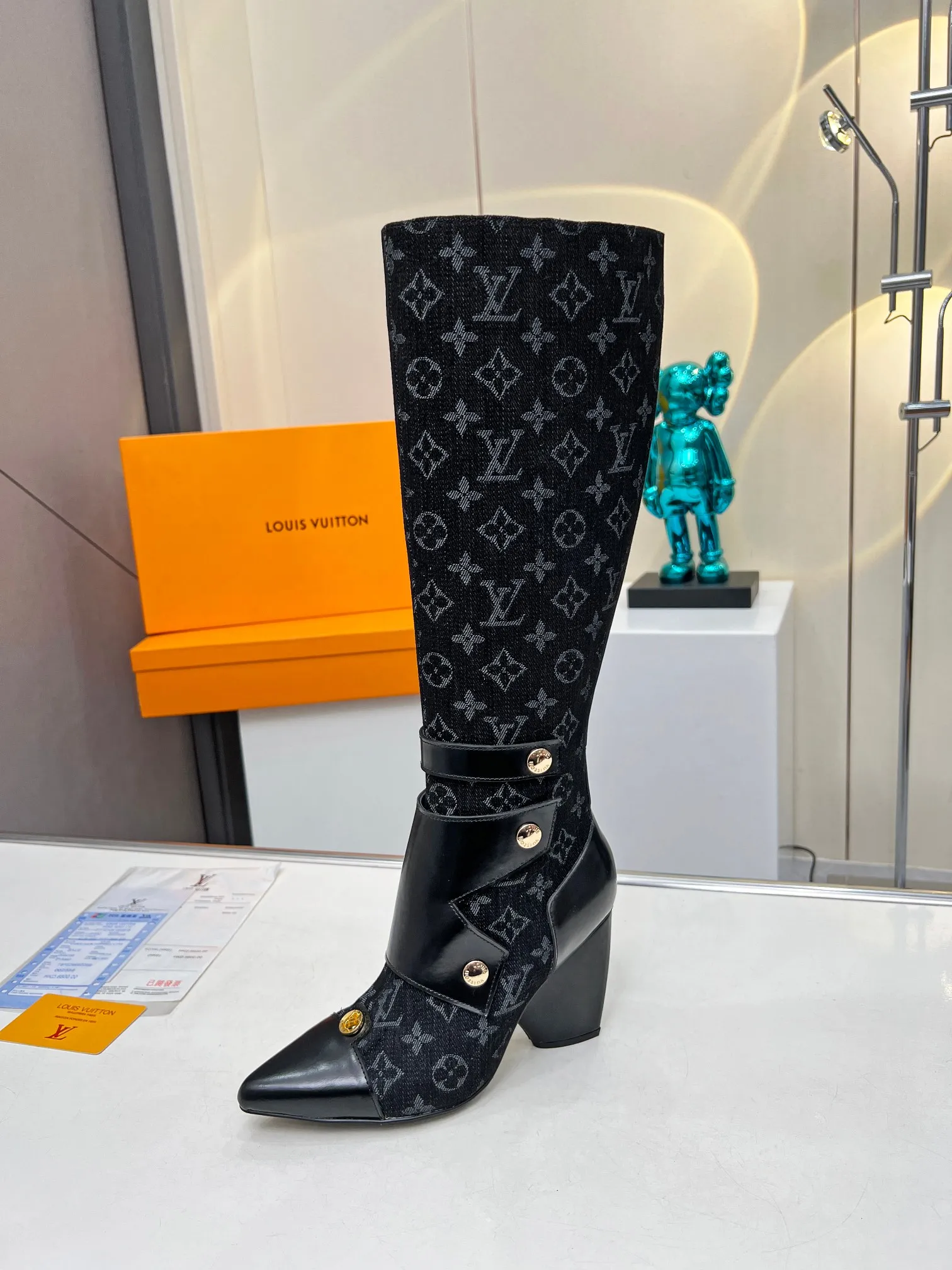 Fall/Winter LV Paris Fashion Week catwalk boots