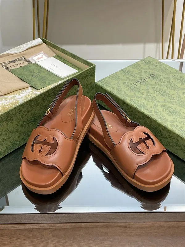 New Fashion G Sandals