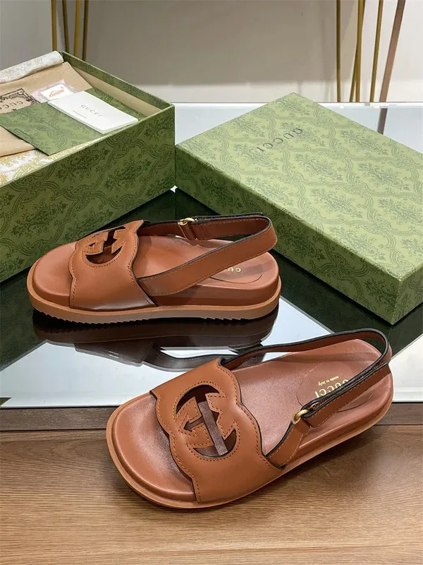 New Fashion G Sandals