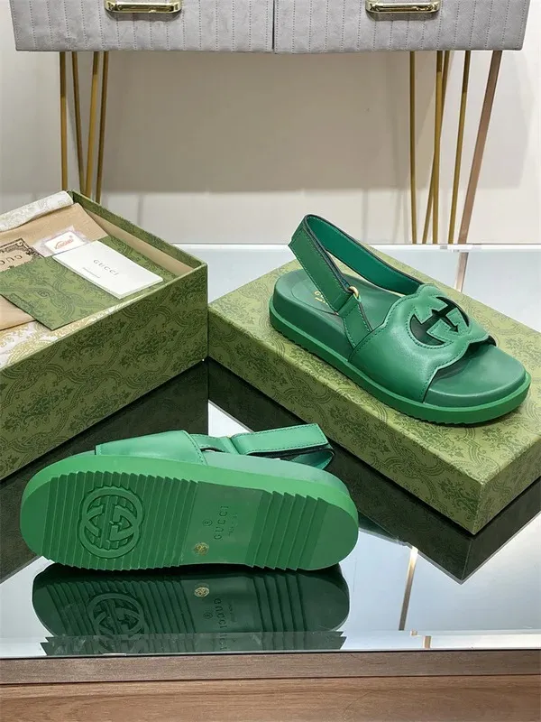 New Fashion G Sandals