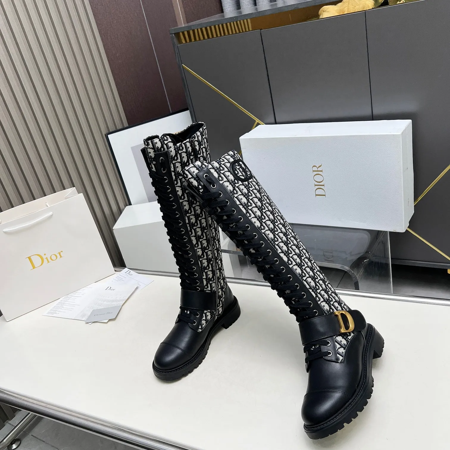 luxury embroidery patchwork leather casual boots