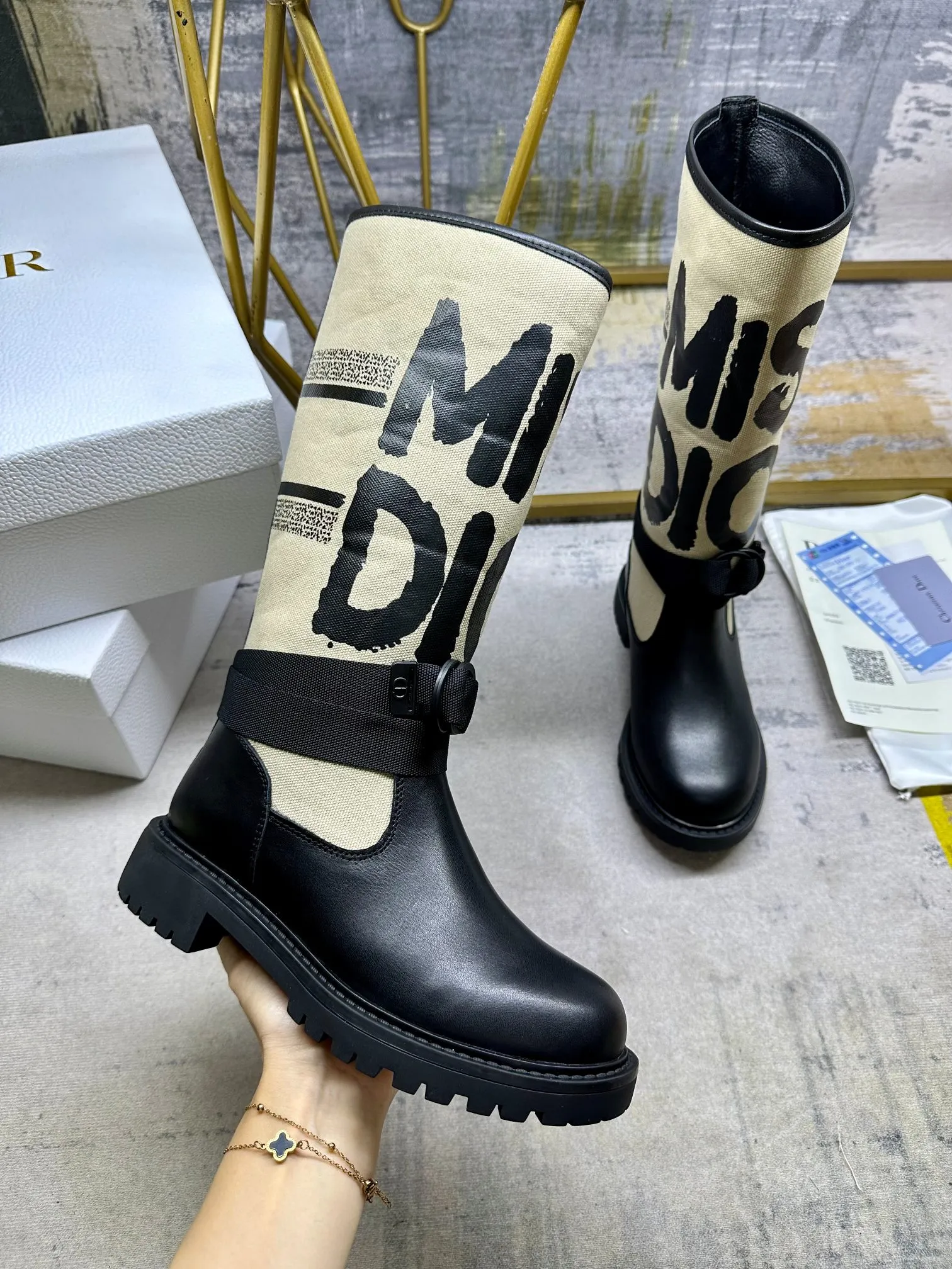 24 New Fall and Winter Fashion Women's Boots