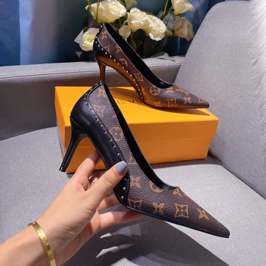 Luxury old flower classic high heels shoes