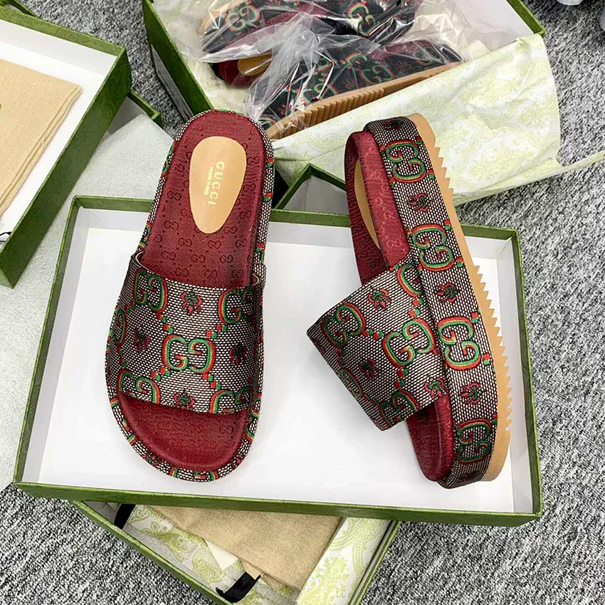 Fashion and versatile embroidered thick soled slippers