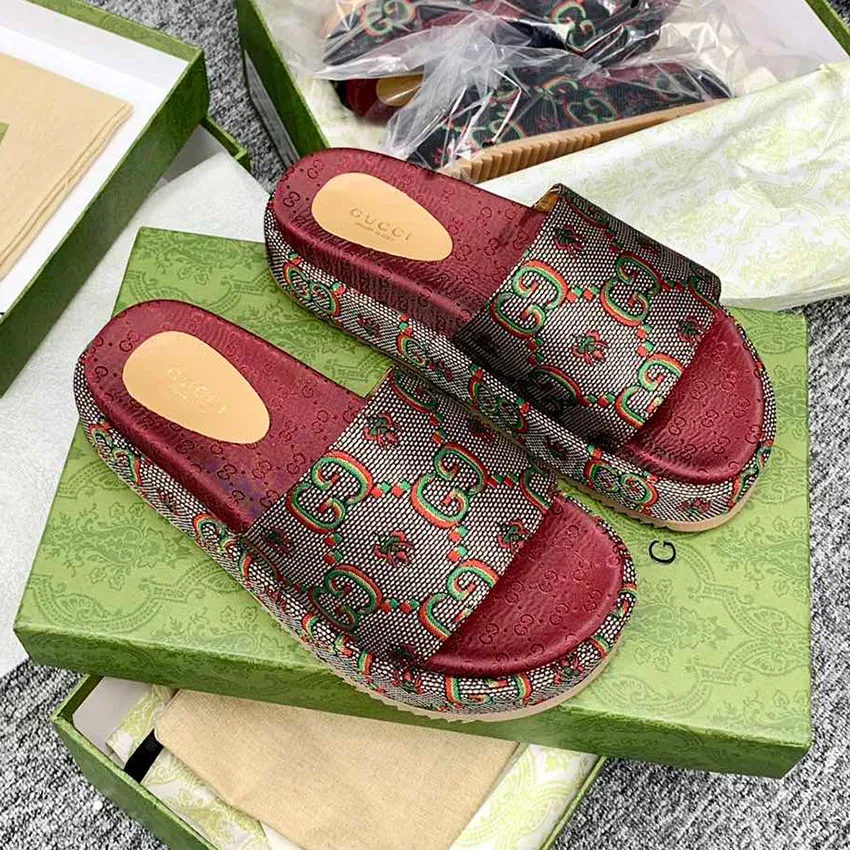 Fashion and versatile embroidered thick soled slippers
