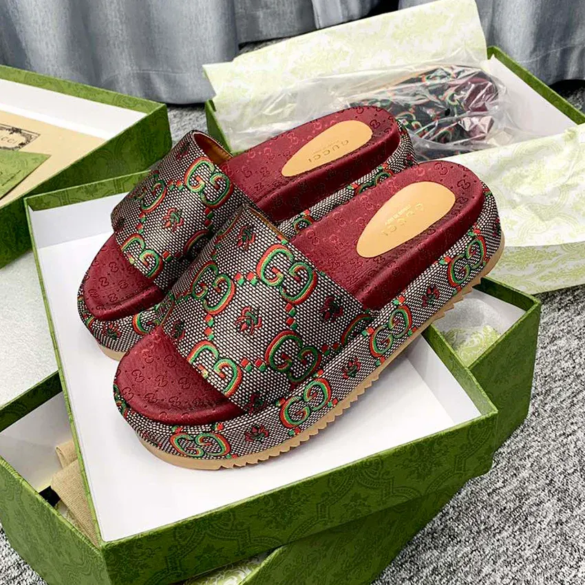 Fashion and versatile embroidered thick soled slippers