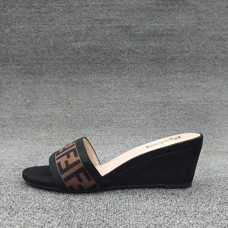 New Elegant All-match Daily Slippers