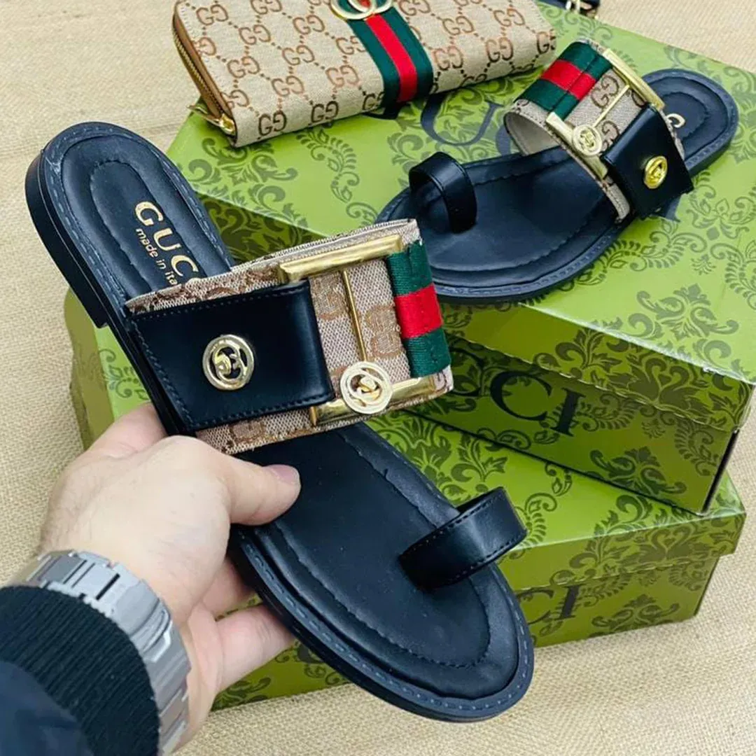 New fashion and versatile vintage sandals