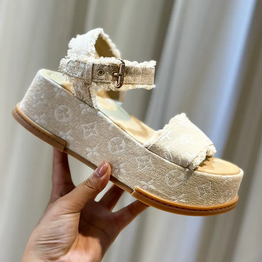 New fashionable denim casual sandals