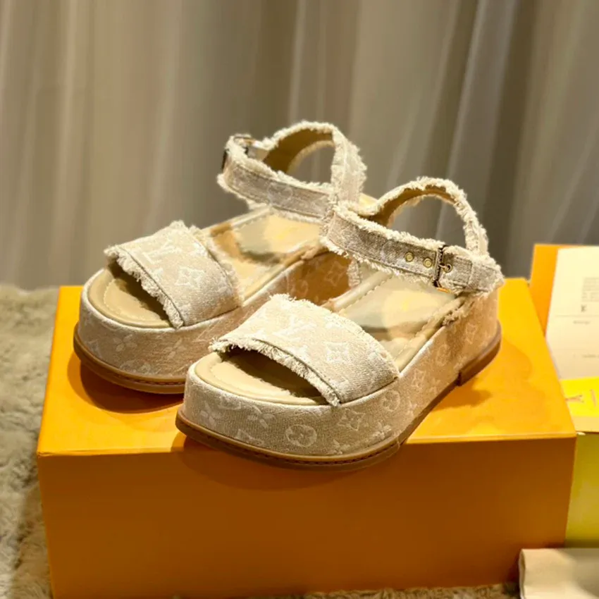 New fashionable denim casual sandals