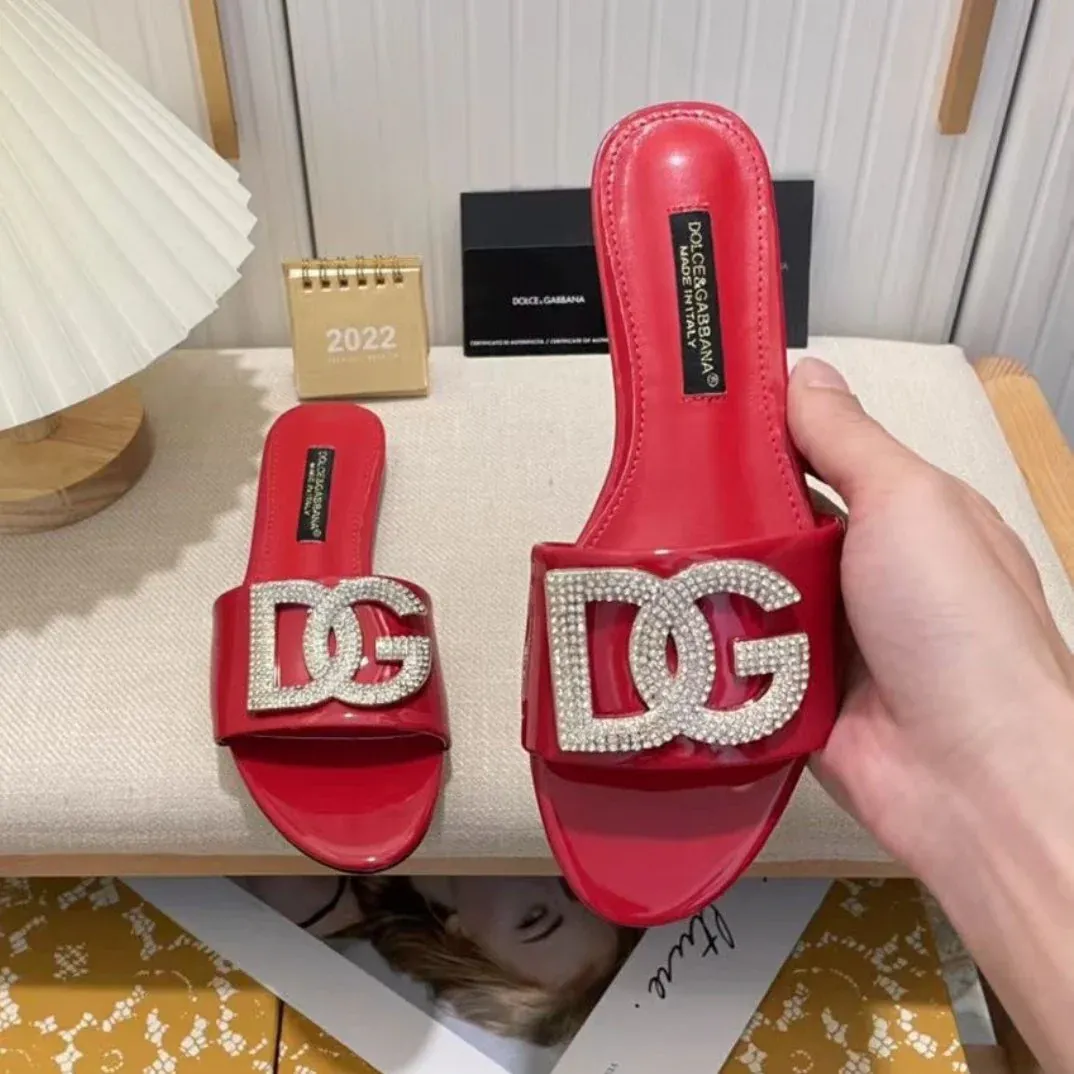 New Open Toe Flat Rhinestone Beach Slippers