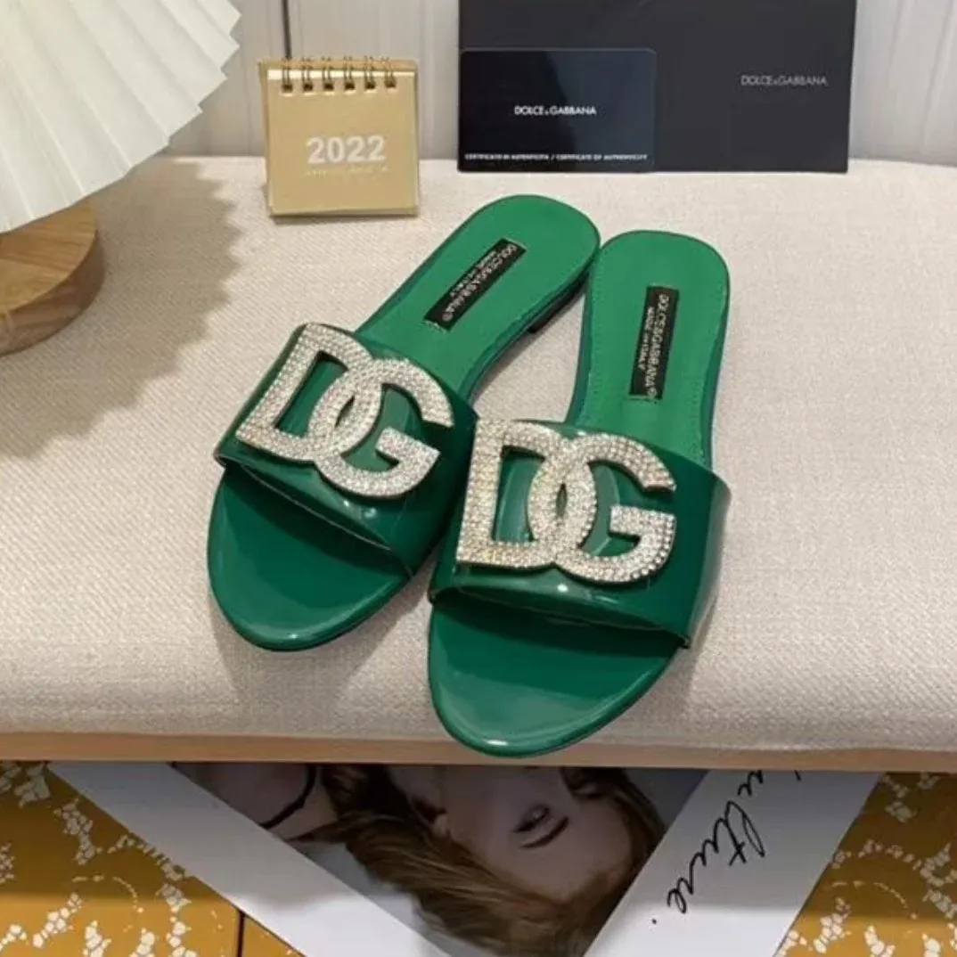 New Open Toe Flat Rhinestone Beach Slippers