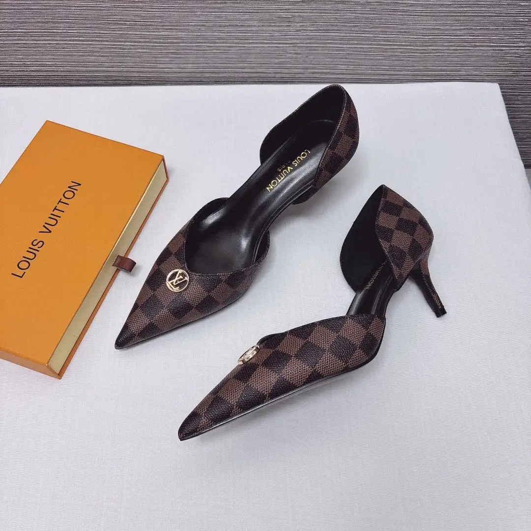 Luxury old flower classic high heels shoes