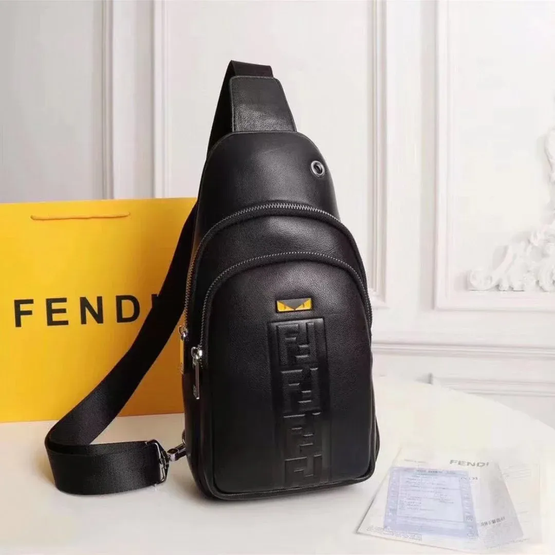 New fashionable casual men's chest bag