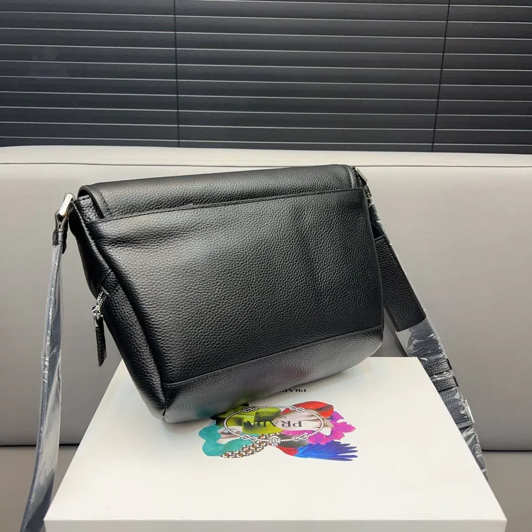 New fashion men's versatile crossbody bag