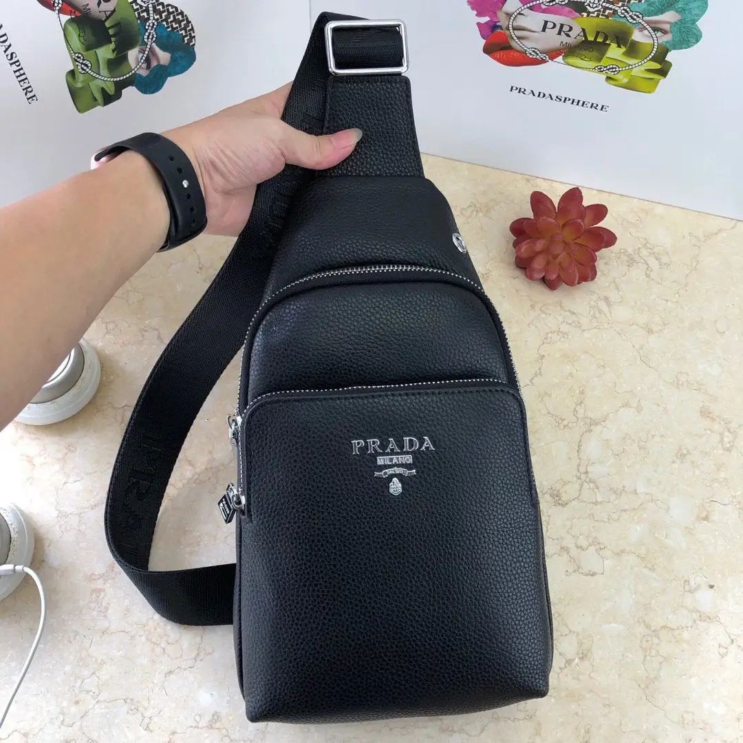 New Fashion Versatile Cowhide Chest Bag