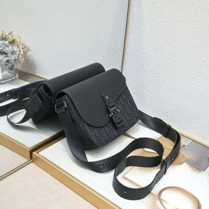 Fashion Business One Shoulder Crossbody Bag