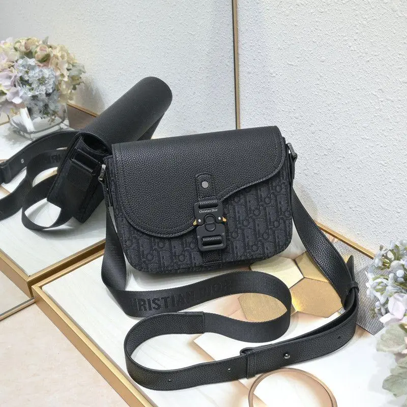 Fashion Business One Shoulder Crossbody Bag