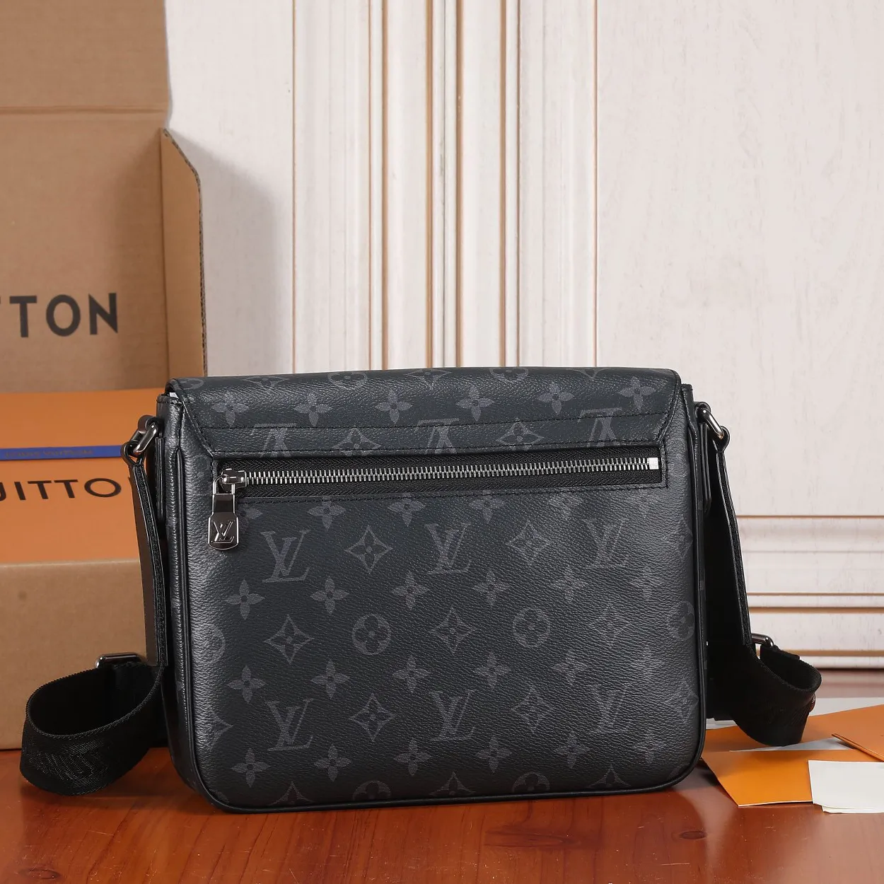 New fashion all-match one-shoulder diagonal high-end messenger bag