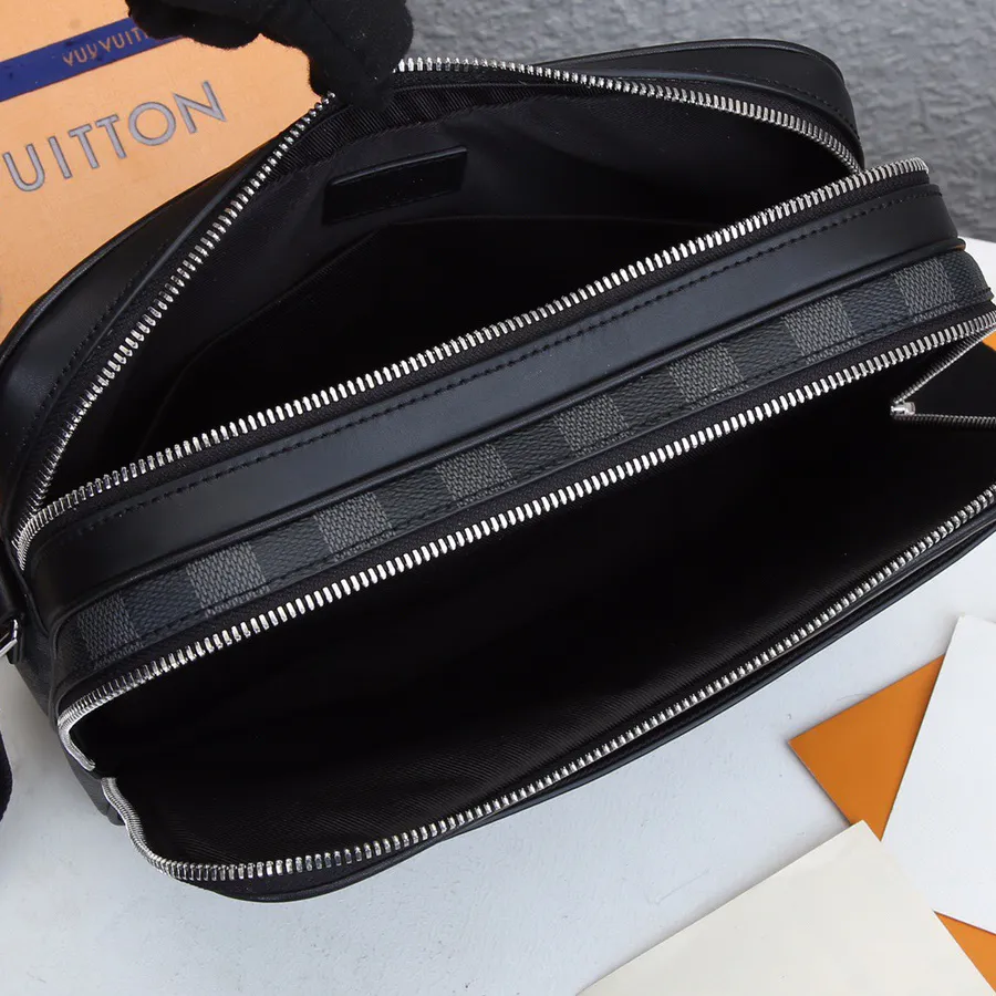 New Men's Fashion Hot Sale Versatile One Shoulder Messenger Bag