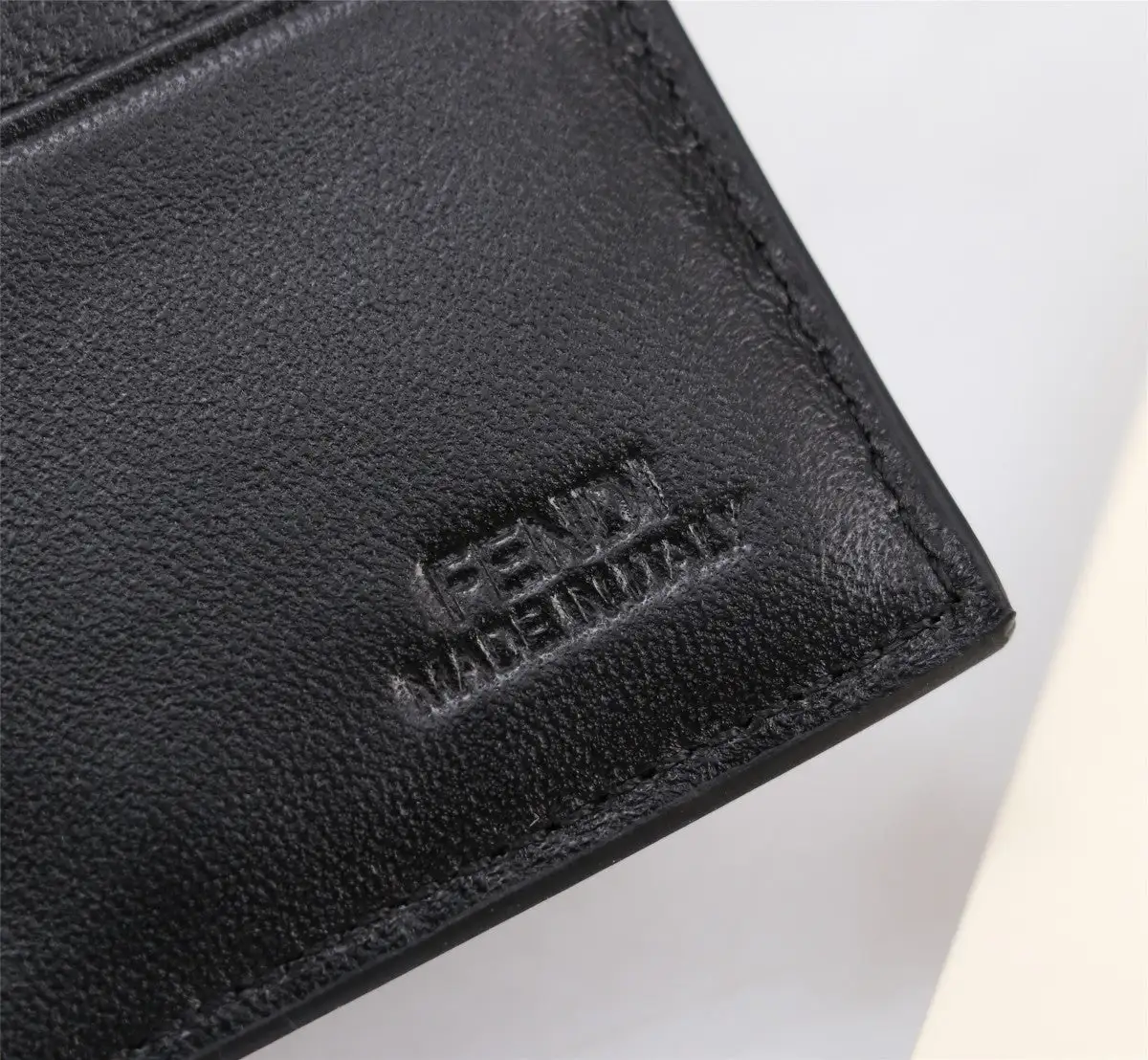 Silk Screen Stamped Short Clip Wallet