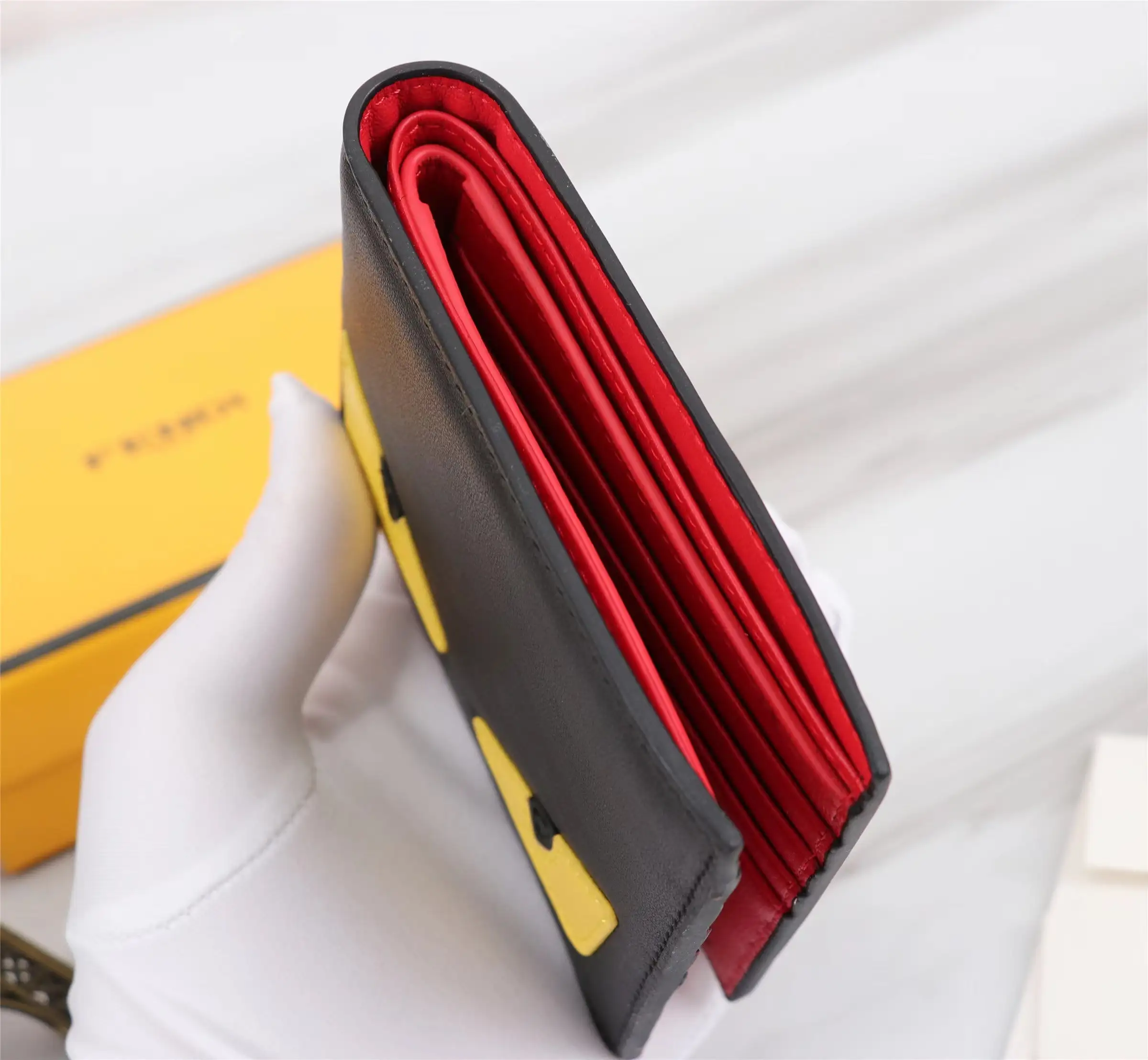 Shaved Yellow Sticker Short Clip Wallet