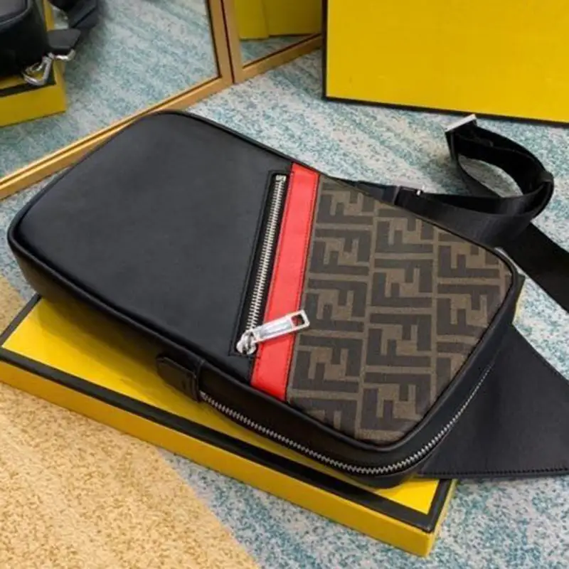 Fashionable and versatile casual high-end men's bag