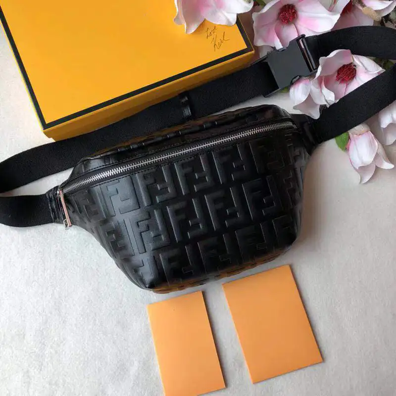 Fashionable and versatile casual high-end men's bag