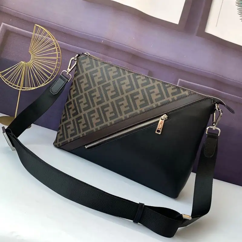 Fashionable and versatile casual high-end men's bag